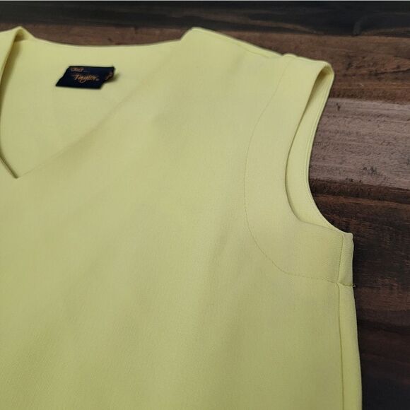 Just Taylor Tie Waist Sleeveless Dress V Neck Yellow Knee-length Casual Size 8 - Picture 4 of 9